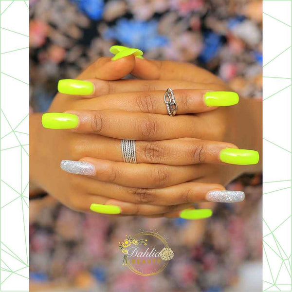 Load image into Gallery viewer, Dahlia&#39;s Manicure
